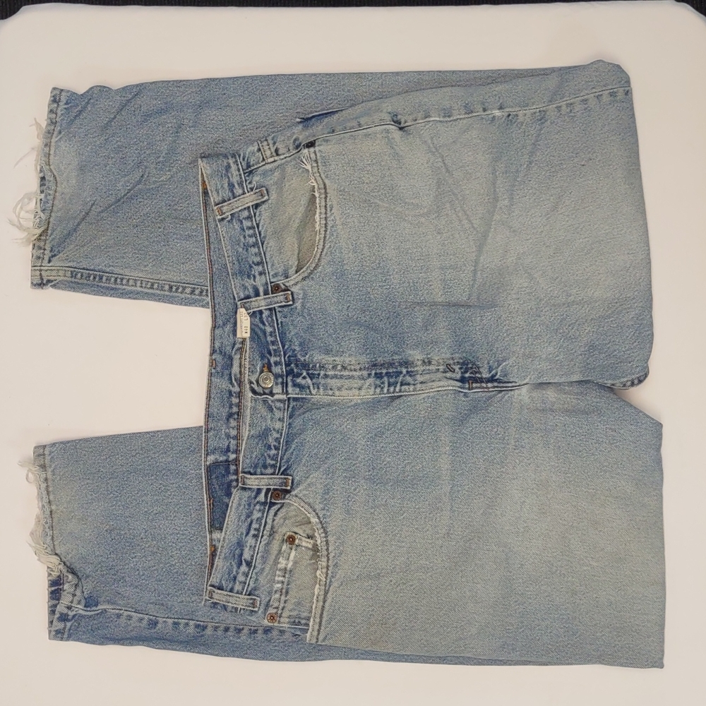 Vintage Levi's Relaxed Fit Straight Leg Light Wash Jeans Mens Sz 40x32